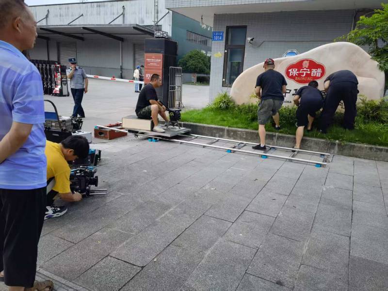 双鸭山广告片拍摄公司核心优势：全流程服务，让品牌广告片省心更出彩